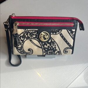Spartina 449 Black and Cream Floral Wristlet